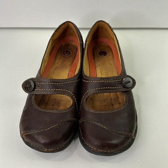 Clarks Structured Women's Brown Leather MaryJane Shoes - Picture 3 of 12